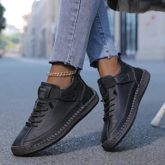 Zapatillas de mujer — suela acolchada con cordones — uso diario